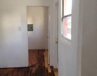 707 N Park Ave - Photo Thumbnail 10