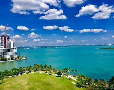 1800 N Bayshore Dr - Photo Thumbnail 11