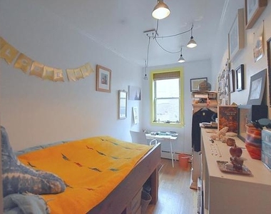 626 Hudson Street - Photo Thumbnail 3