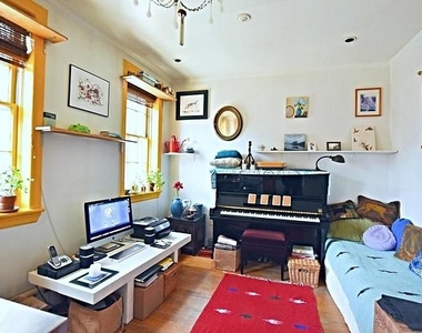 626 Hudson Street - Photo Thumbnail 0