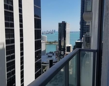 1050 Brickell Ave - Photo Thumbnail 10