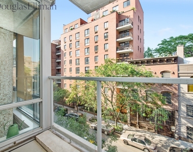 444 West 19th Street - Photo Thumbnail 7