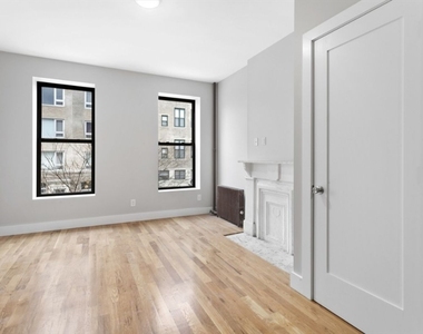 92 Lexington Avenue - Photo Thumbnail 1