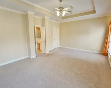 1119 Gardencrest Lane - Photo Thumbnail 24