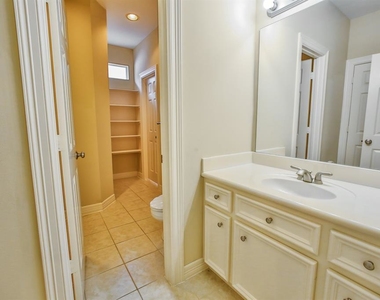 1119 Gardencrest Lane - Photo Thumbnail 29