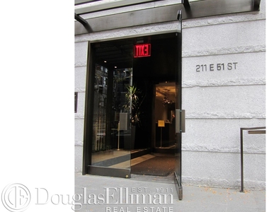 211 East 51st St - Photo Thumbnail 12