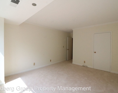 1805 Crystal Drive #204s - Photo Thumbnail 18