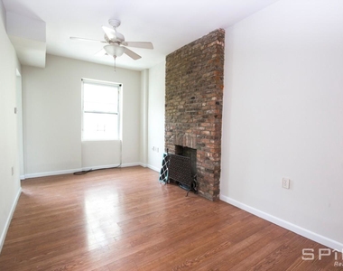 1604 Lexington Avenue - Photo Thumbnail 0