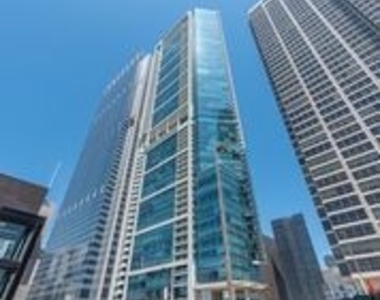 340 East Randolph Street - Photo Thumbnail 0