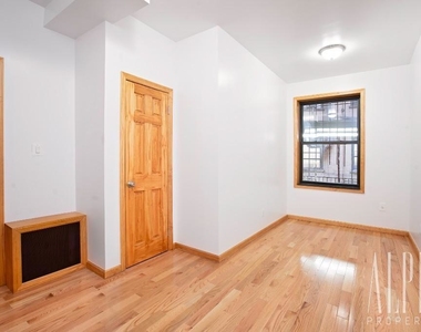 321 East 108th Street - Photo Thumbnail 2