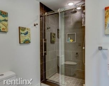 430 Fairmount Ave, Philadelphia, Pa 19123, Usa - Photo Thumbnail 5