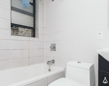 381 S 3rd St #4D Brooklyn - Photo Thumbnail 1