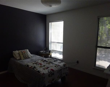 2127 Park Willow Lane - Photo Thumbnail 22