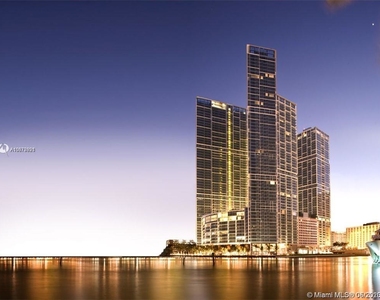 495 Brickell Ave - Photo Thumbnail 13