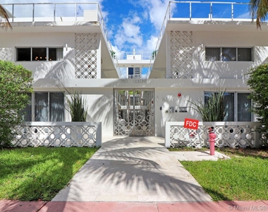 250 Collins Ave - Photo Thumbnail 1