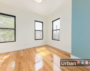 304 Evergreen Ave Brooklyn - Photo Thumbnail 5