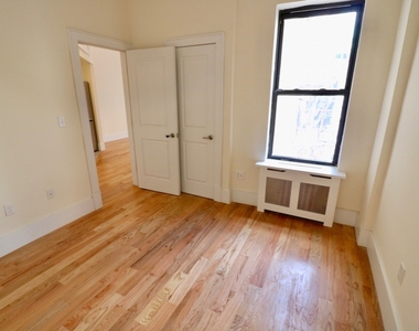 303 West 76th Street - Photo Thumbnail 6