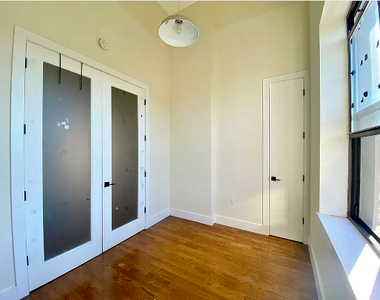 565 Evergreen Ave#2F Brooklyn - Photo Thumbnail 8