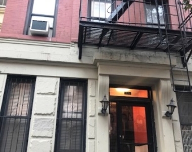 449 East 84th Street - Photo Thumbnail 7