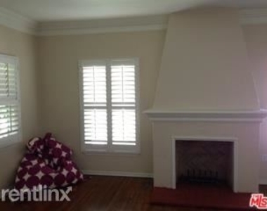 10840 Lindbrook Dr Apt 2 - Photo Thumbnail 4