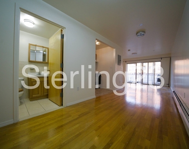 31-32 31st Street - Photo Thumbnail 2
