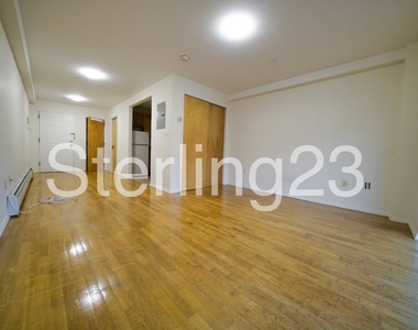 31-32 31st Street - Photo Thumbnail 3