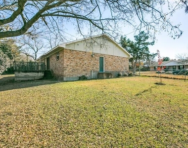 9022 Hackney Lane - Photo Thumbnail 11