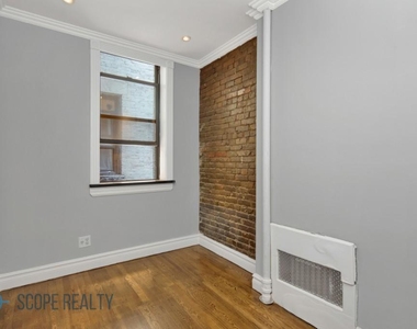 221 East 23rd Street - Photo Thumbnail 1