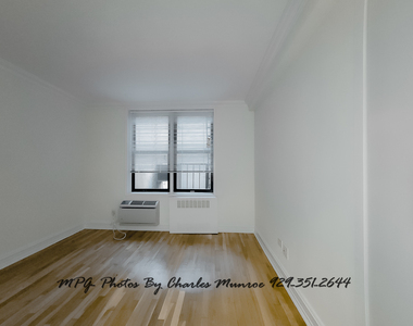 151 West 16th Street - Photo Thumbnail 5