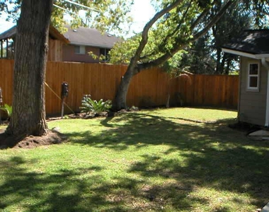 5605 Newcastle Street - Photo Thumbnail 14