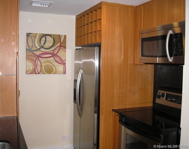 2451 Brickell Ave - Photo Thumbnail 12