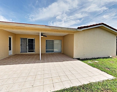 7810 Nw 41st Street - Photo Thumbnail 12