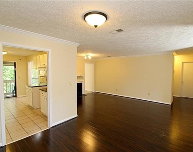 5137 Roswell Road Ne # 4 - Photo Thumbnail 2