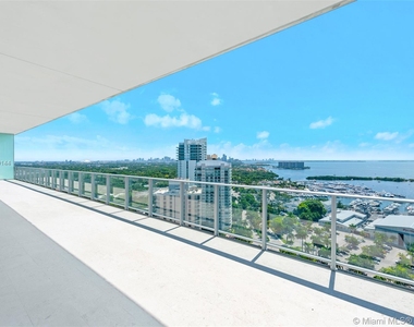 2669 S Bayshore Dr - Photo Thumbnail 24