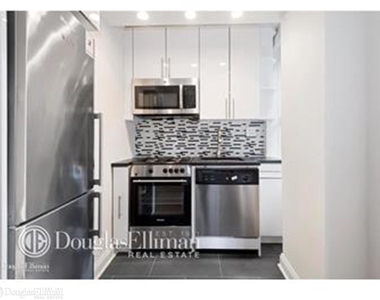 309 West 57th St - Photo Thumbnail 0