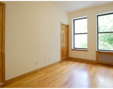 312 West 48th St - Photo Thumbnail 1