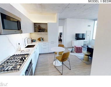 165 North Desplaines St. Apt 1207 - Photo Thumbnail 103