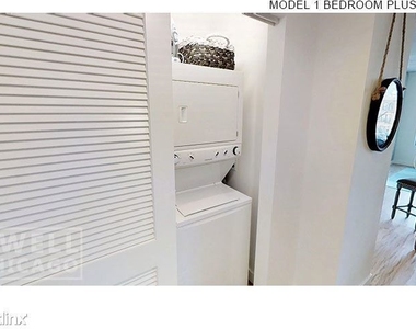 165 North Desplaines St. Apt 1207 - Photo Thumbnail 142