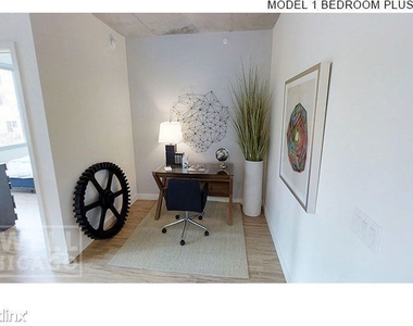 165 North Desplaines St. Apt 1207 - Photo Thumbnail 136