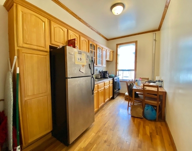 280 Crown Street - Photo Thumbnail 2