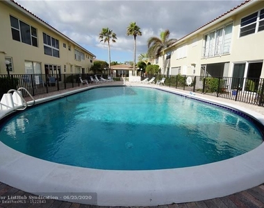 5450 N Ocean Blvd - Photo Thumbnail 2