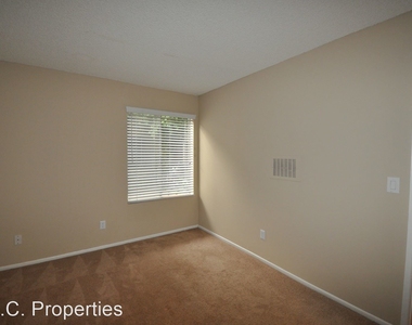 7350 Kester Avenue - Photo Thumbnail 3