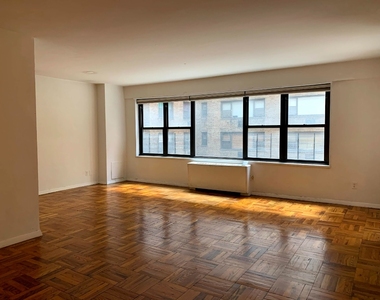 120 East 34th Street - Photo Thumbnail 0