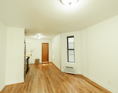 215 East 84th Street - Photo Thumbnail 5