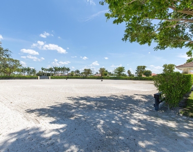 14533 Equestrian Way - Photo Thumbnail 10