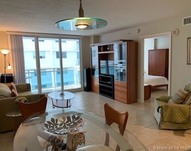 6917 Collins Ave - Photo Thumbnail 2