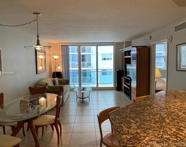 6917 Collins Ave - Photo Thumbnail 10