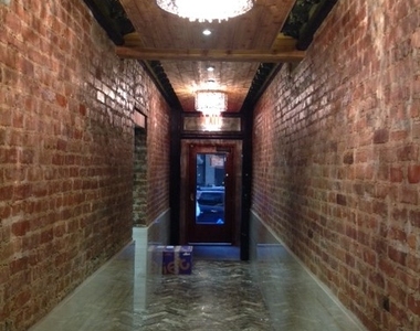 328 East 78th Street - Photo Thumbnail 1