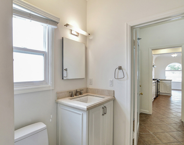 535 N Formosa Ave - Photo Thumbnail 21