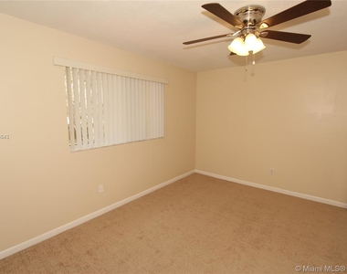 5041 Sw 121st Ter - Photo Thumbnail 10